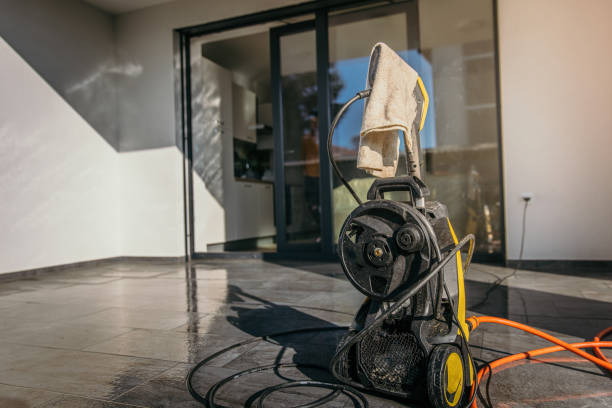 Best Graffiti Removal  in Freeport, TX